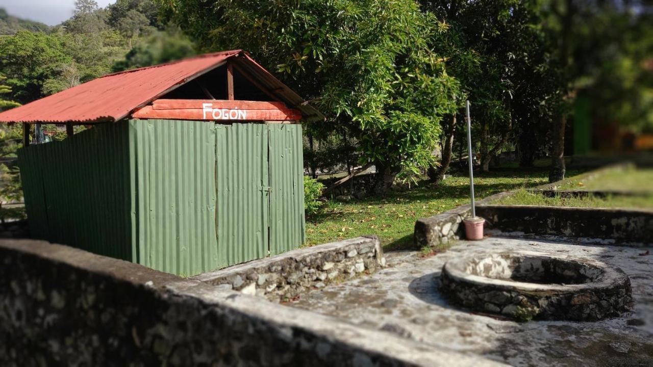Conrado'S Guesthouse B&B Las Avispas Esterno foto