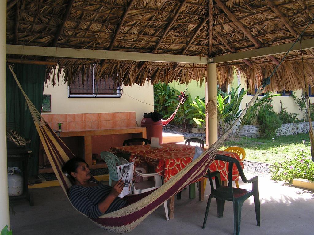 Conrado'S Guesthouse B&B Las Avispas Esterno foto