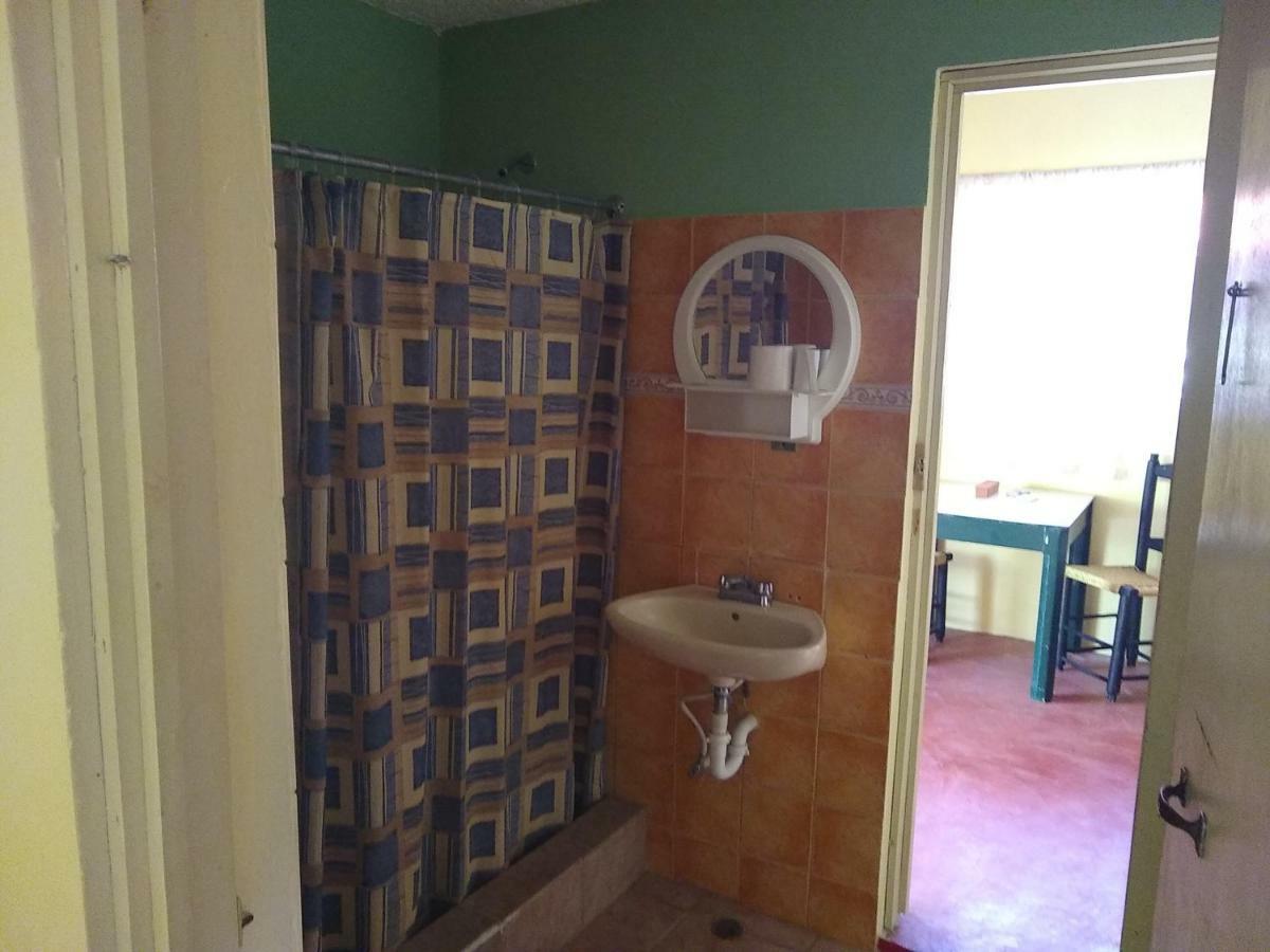 Conrado'S Guesthouse B&B Las Avispas Esterno foto